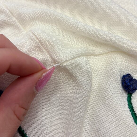 Modcloth 3D Christmas lights cream crewneck sweater size Small - Picture 7 of 7